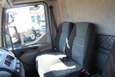 Vrachtwagen 2009 DAF LF 55.220 + 3P + EURO 5 + MANUAL + 6CYLINDER (10)