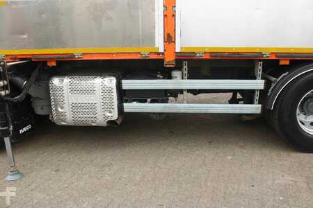 Kamion 2018 Iveco Stralis 420 + FASSI F185A.2.23 + 6X2 + REMOTE (18)