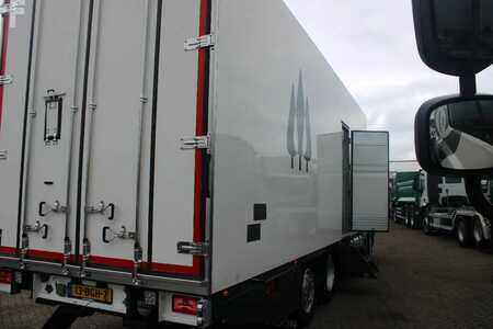 Lastbil 2015 Scania R490 + 6X2 + EURO 6 + FULL OPTION (7)