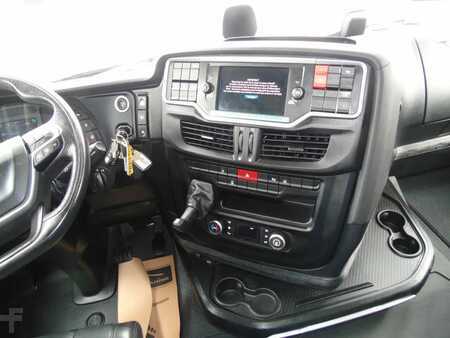 Náklaďák 2020 Iveco S-WAY reserved !! 460 + LNG + LOW KM !!!! + FULL OPTION (17)