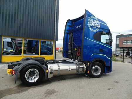 Náklaďák 2020 Iveco S-WAY reserved !! 460 + LNG + LOW KM !!!! + FULL OPTION (3)