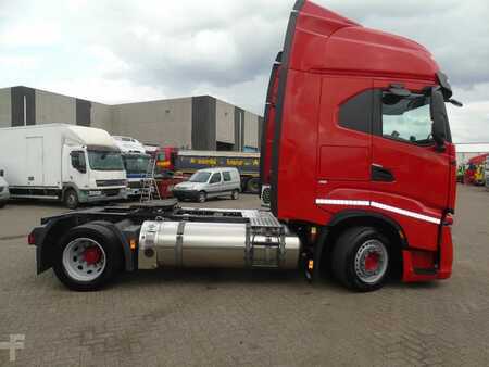 Náklaďák 2020 Iveco S-WAY 460 + LNG + 10 PIECES IN STOCK (3)