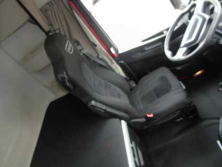 Náklaďák 2020 Iveco S-WAY 460 + LNG + 10 PIECES IN STOCK (8)