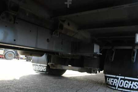 Lastbil 2016 DAF LF 210 + EURO 6 + 12T + LIFT (17)