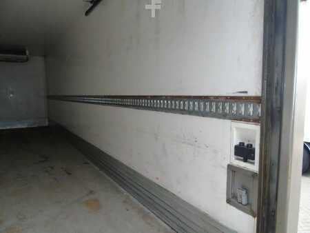 Lastkraftwagen 2016 DAF LF 220 + CARRIER SUPRA 850 + 16T + EURO 6 (10)