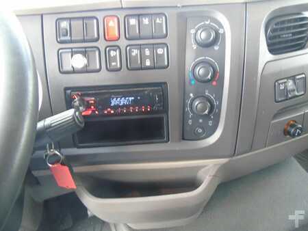 Lastkraftwagen 2016 DAF LF 220 + CARRIER SUPRA 850 + 16T + EURO 6 (20)