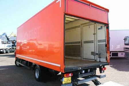 Vrachtwagen 2017 DAF LF 210 + euro 6 + lift + 12t (3)