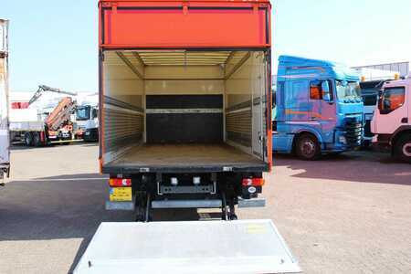 Vrachtwagen 2017 DAF LF 210 + euro 6 + lift + 12t (4)