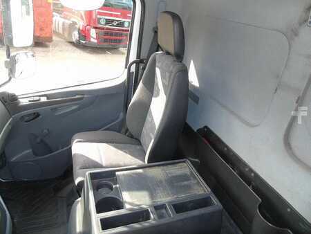 Truck 2010 Mercedes-Benz Atego 1218 + euro 5 + lift (16)