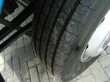 Truck 2010 Mercedes-Benz Atego 1218 + euro 5 + lift (17)