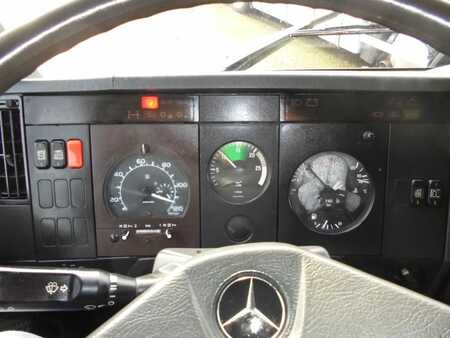 Mercedes-Benz SK 1735 Manual + ATLAS Crane + low KM + Euro 2 manuel pump