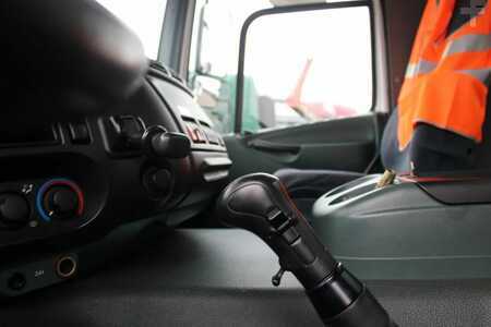 Lastbil 2004 DAF CF 85.430 + PUMP/METERS + 4 COMPART / 15.000 LITER + COMPLETE SY (13)