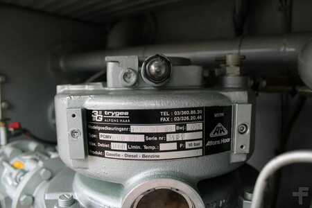Lastbil 2004 DAF CF 85.430 + PUMP/METERS + 4 COMPART / 15.000 LITER + COMPLETE SY (17)