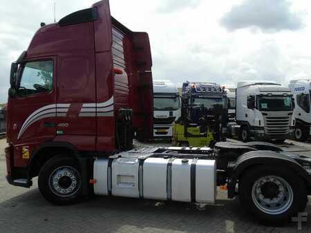 Truck 2012 Volvo FH 460 + XL CABINE + EURO 5 + 6x IN STOCK (9)