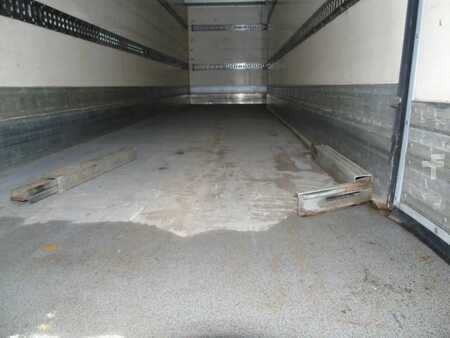 Kamion 2013 Volvo FE 260 + THERMO KING + DHOLLANDIA LOADLIFT (16)