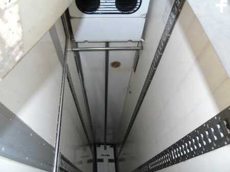 Kamion 2013 Volvo FE 260 + THERMO KING + DHOLLANDIA LOADLIFT (19)