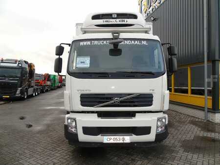 Kamion 2013 Volvo FE 260 + THERMO KING + DHOLLANDIA LOADLIFT (2)