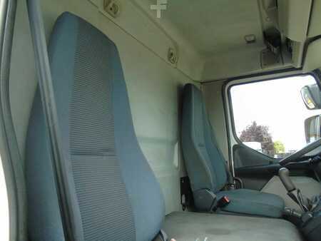 Truck 2013 Volvo FL 16.260 +CHEREAU + carrier + manual (18)