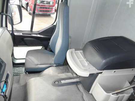 Truck 2013 Volvo FE 260 EEV + EURO 5 + 19T + LIFT (10)