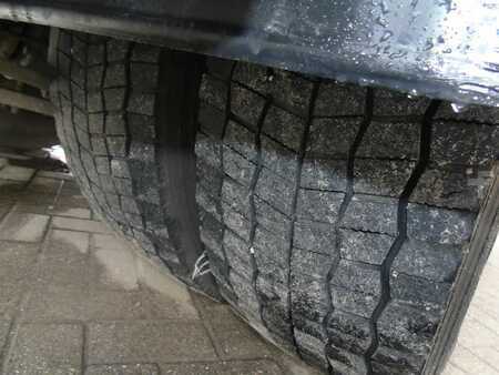 Truck 2013 Volvo FE 260 EEV + EURO 5 + 19T + LIFT (18)