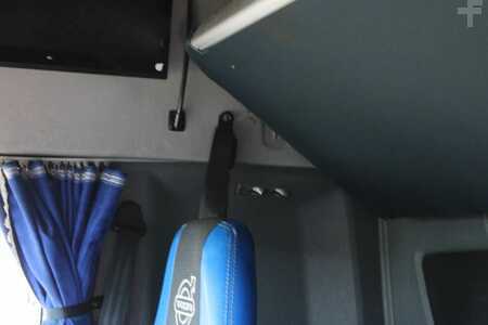 Lastkraftwagen 2013 Volvo FH 460 XL cabine + euro 5 + spoiler (11)