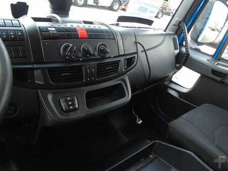 Náklaďák 2018 Iveco Eurocargo 120E21 euro 6 + lift + lot in stock (7)