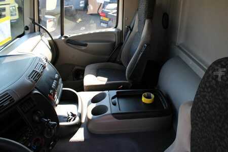 Vrachtwagen 2007 DAF CF 75.250 + LIFT (9)