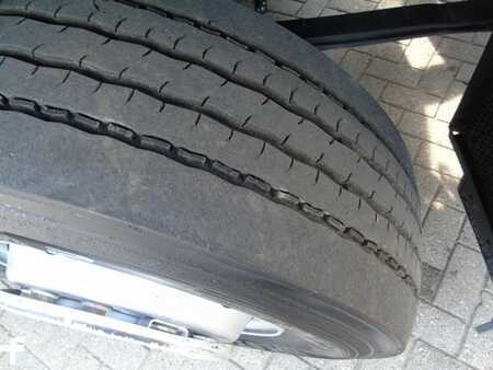 Lastbil 2013 Mercedes-Benz Actros 1842 + euro 5 + spoiler (13)