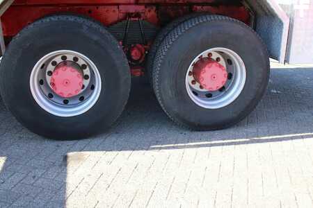 Mobila kranar 1983 Mercedes-Benz SK 2628 + 6X6 + SPRING + MANUAL + HMK 42TON (13)
