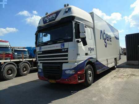 Camión 2009 DAF XF 105 .460 + MANUAL + EURO 5 (2)