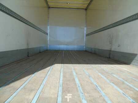 Camión 2009 DAF XF 105 .460 + MANUAL + EURO 5 (4)