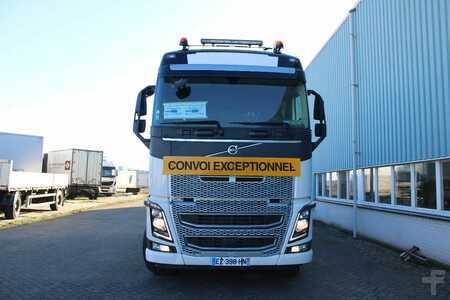 Kamion
 2018 Volvo FH 16. 750 + 6x4 150 tons + retarder + EURO 6 (5)