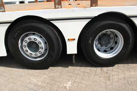 Caminhão 2011 DAF CF 75 .310 + 6X2 + EURO 5 (7)