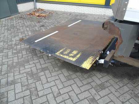 Camion 2014 Mercedes-Benz Axor 1829 + CARRIER SUPRA 950 + LIFT + ATP + EURO 5 (16)