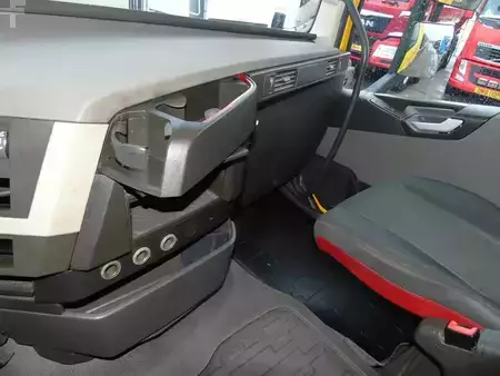 Kuorma-auto 2013 Volvo FH 12.420 + EURO 5 EEV + SPOILER (9)