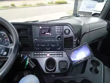 Camión 2014 Mercedes-Benz Antos 1924 + carrier 1150 + lift + euro 6 (18)