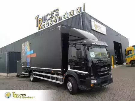 Náklaďák 2012 Iveco Eurocargo 150E25 + lift + euro 5 EEV + 3P (1)