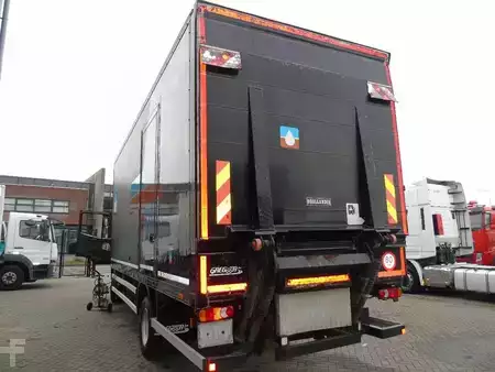 Náklaďák 2012 Iveco Eurocargo 150E25 + lift + euro 5 EEV + 3P (10)