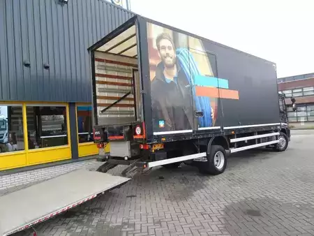 Náklaďák 2012 Iveco Eurocargo 150E25 + lift + euro 5 EEV + 3P (6)