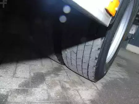 Camión 2014 Mercedes-Benz Antos 1924 + EURO 6 + LIFT + KONVEKTA ELECTRIC SOLAR (19)