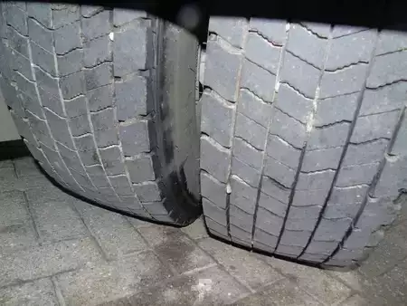 Camión 2014 Mercedes-Benz Antos 1924 + EURO 6 + LIFT + KONVEKTA ELECTRIC SOLAR (20)