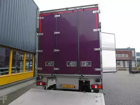 Camión 2014 Mercedes-Benz Antos 1924 + EURO 6 + LIFT + KONVEKTA ELECTRIC SOLAR (6)