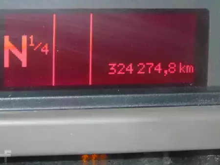 Náklaďák 2007 Renault Kerax 410DXI + 8X4 + MANUAL + SPRING (15)