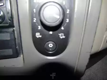 Náklaďák 2007 Renault Kerax 410DXI + 8X4 + MANUAL + SPRING (16)