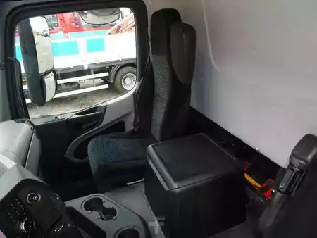 Camión 2013 Mercedes-Benz Antos 1924 + EURO 6 + CARRIER 950 MT (10)