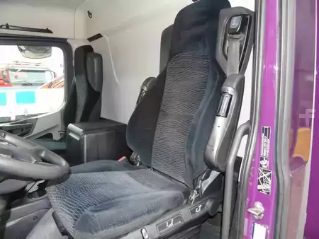 Camión 2013 Mercedes-Benz Antos 1924 + EURO 6 + CARRIER 950 MT (18)