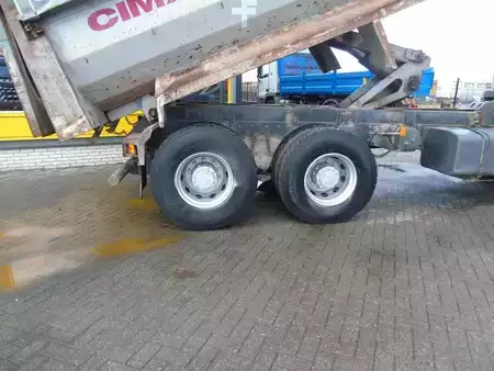 Náklaďák 2006 Renault Kerax 420 DCI + MANUAL + SPRING + 6X4 + PERFECT (3)