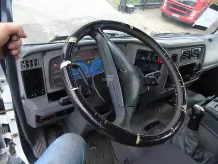 Náklaďák 2006 Renault Kerax 420 DCI + MANUAL + SPRING + 6X4 + PERFECT (6)