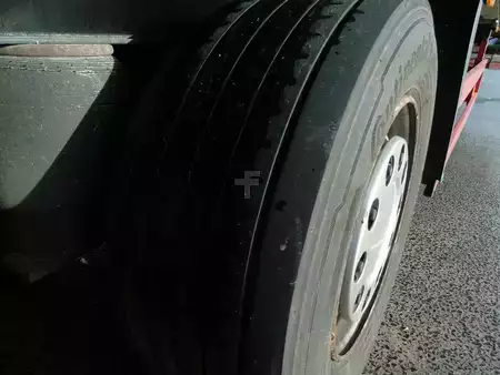 Traileri 2009 Schmitz Cargobull 2 AXLE + CARRIER + DHOLLANDIA LOADLIFT (15)