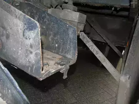 Camion 2007 Iveco Eurocargo 75 E 180  GLASWAGEN (10)